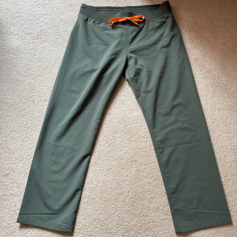 Figs scrub pants